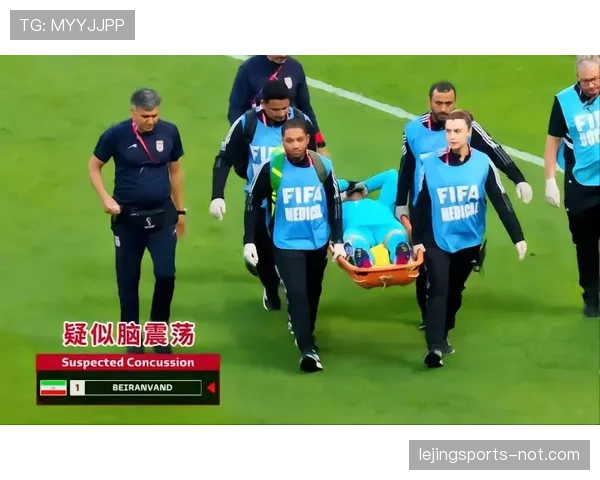 裁判沟通系统如何影响VAR判罚的准确性与争议解读